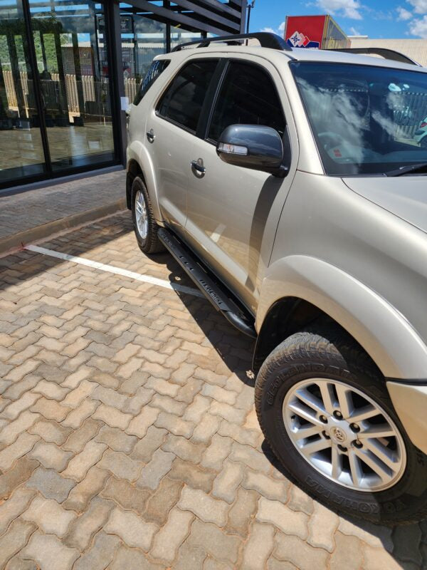 Fortuner (2011-2015) Rock sliders