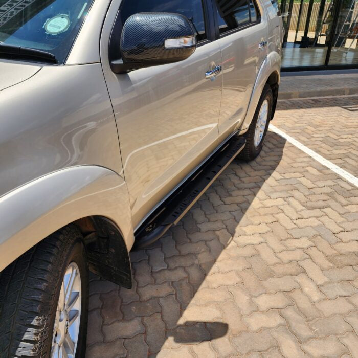 Fortuner (2005-2010) Rock Sliders