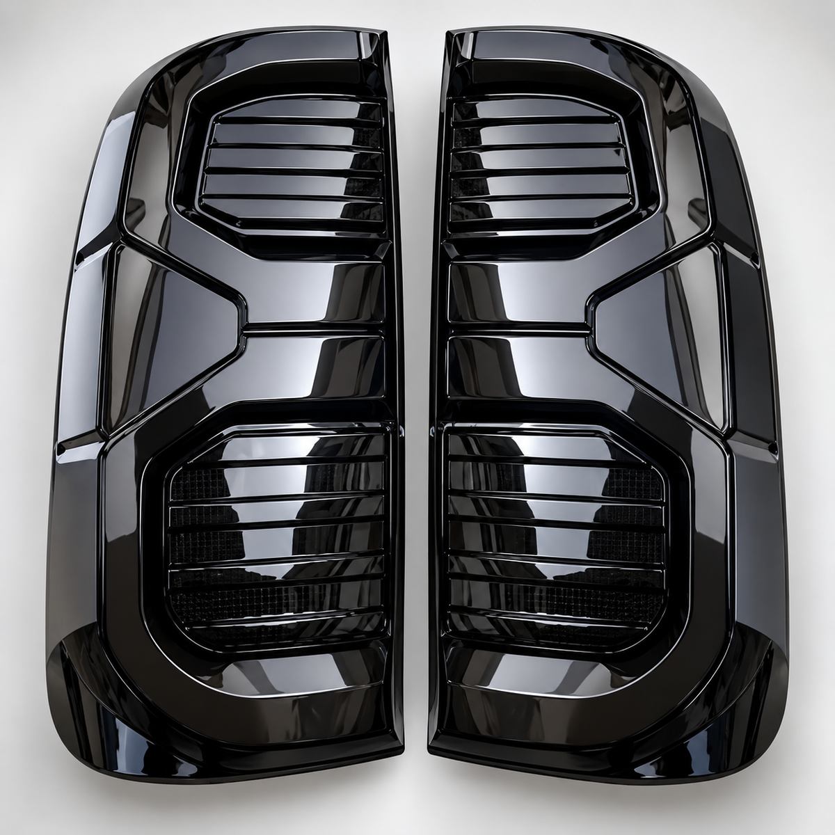 HILUX D4D TAIL LIGHT
