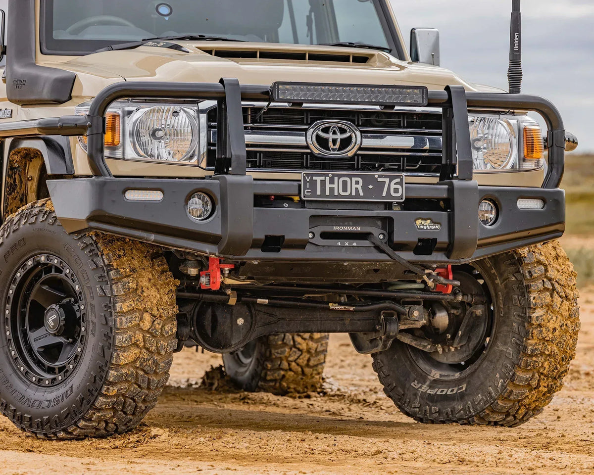 Commercial Deluxe Bull Bar – Toyota Land Cruiser 76/78/79 Series