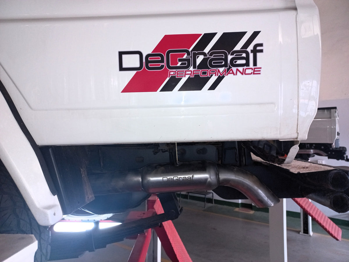 Toyota Land Cruiser 4.2 76 mm Rear Exit Performance Exhaust