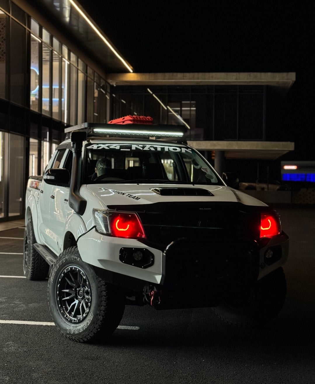 Toyota HILUX ANGRY EYE HREADLIGHT