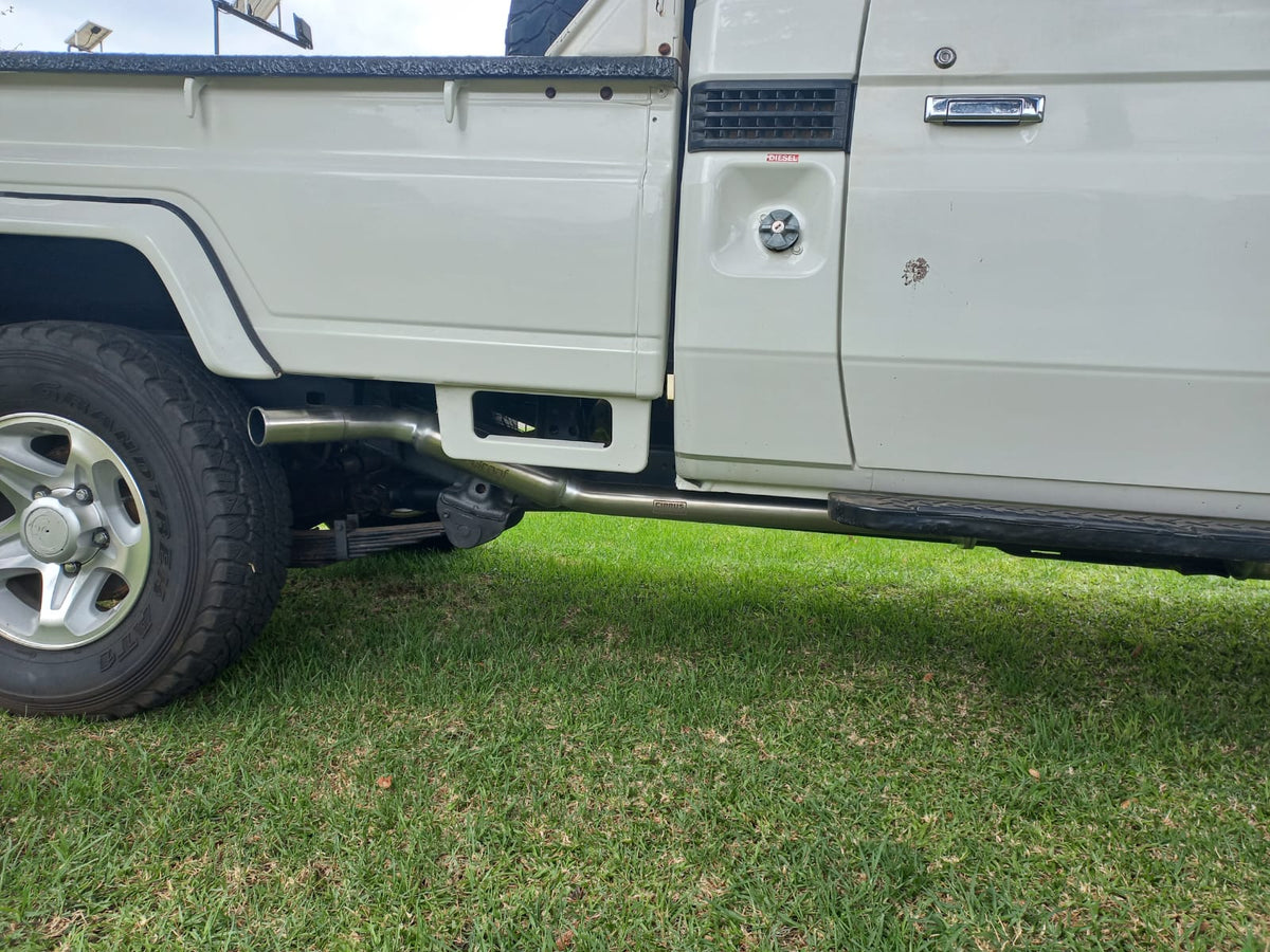 Toyota Land Cruiser 4.2 63 mm Side Exit Performance Exhaust