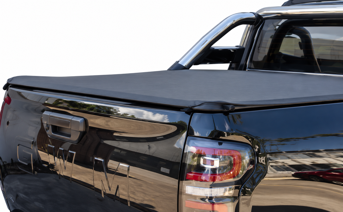GWM P300 Double Cab Sports Bar Compatible Tonneau Cover