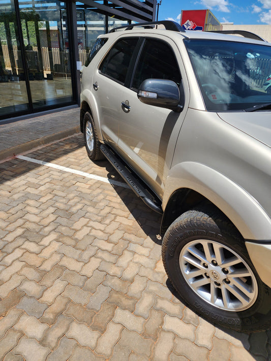 Toyota Fortuner (2011-2015) Rock sliders