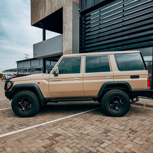 Toyota Land Cruiser 76 Station Wagon Rock Sliders