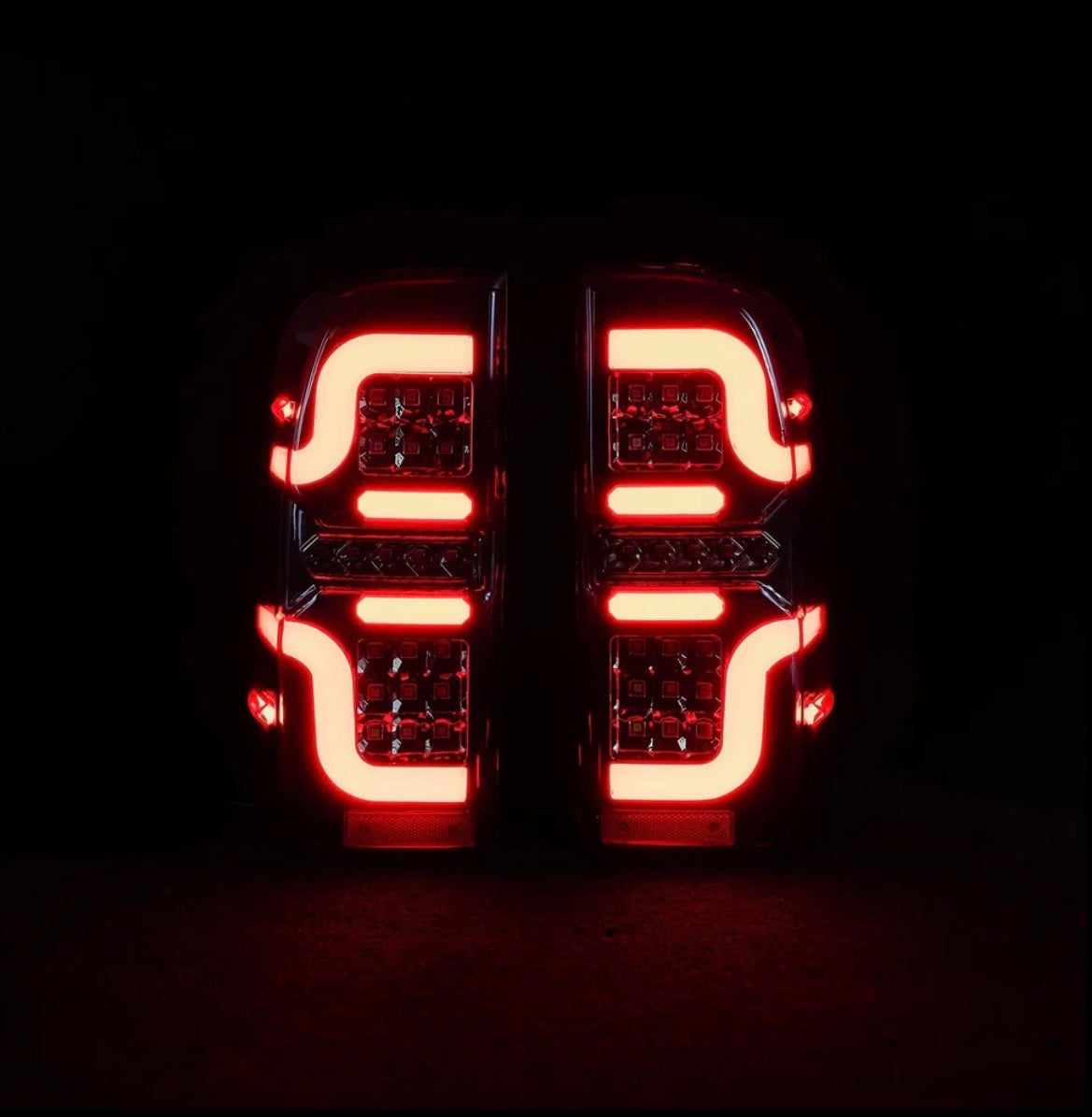HILUX D4D CS TAIL LIGHTS (N70)
