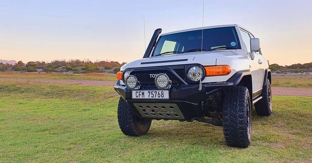 Toyota FJ Cruiser Stainless Steel Snorkel – view 2