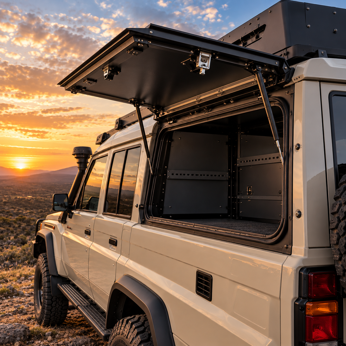 Land Cruiser Troopy Rear Right Gull Wing