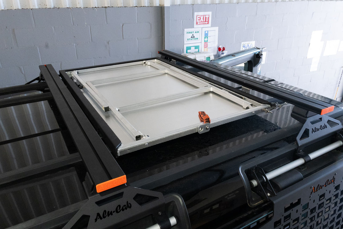 Alu-Cab Side Slide Prep Table