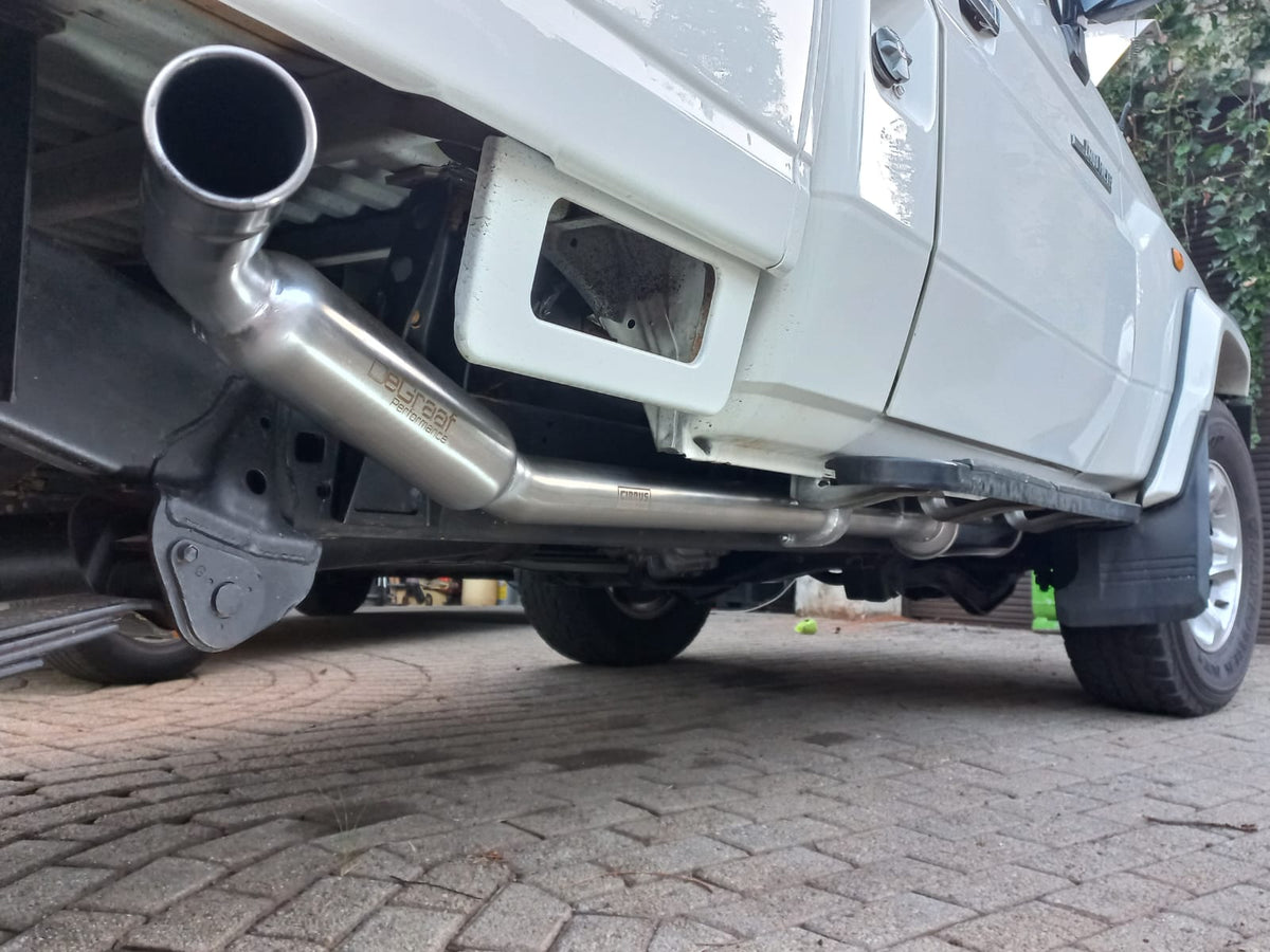 Toyota Land Cruiser 4.2 63 mm Side Exit Performance Exhaust