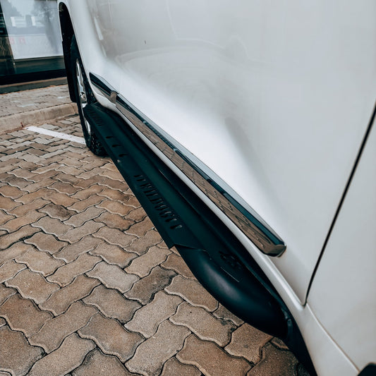 Toyota Land Cruiser 200 (2016+) Rock Sliders