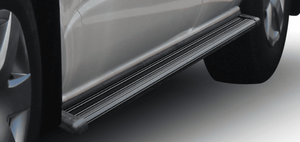 Toyota Hiace Black Left-Hand Running Board
