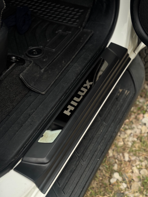Hilux GD6 protective Step Sill