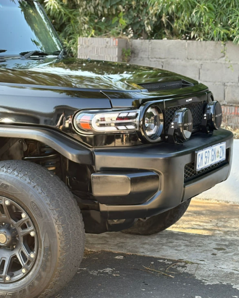 FJ cruiser LED Headlight + Indicators