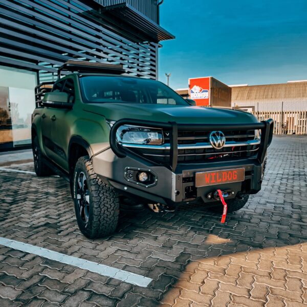 Amarok Next Gen Hunter Front, Round Nudge, Spotlight brkts, Black - Wildog Volkswagen accessory