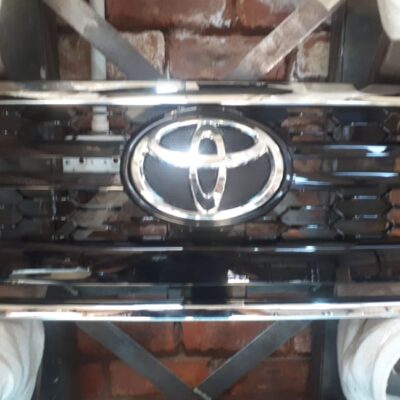 Dakar Grill Upgrade - Toyota Hilux Dakar