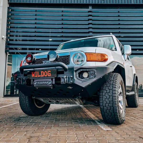 FJ Cruiser Front, Round Nudge, Black