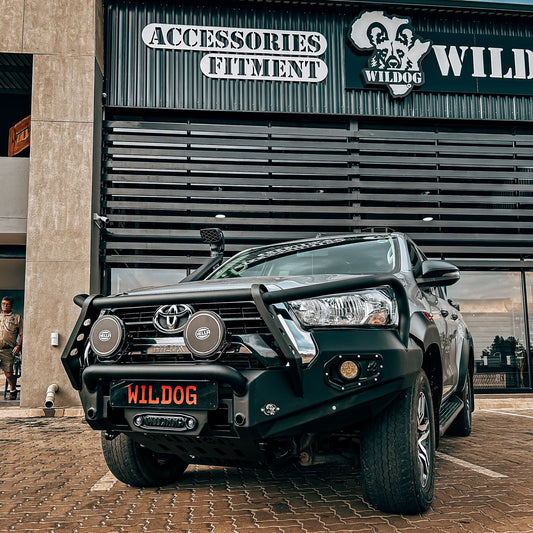 Toyota Hilux Raider (2021+) Legend / Raider X (Big Flares) Hunter Front Replacement Bumper, Round Nudge Bar, Spotlight Brackets, Black