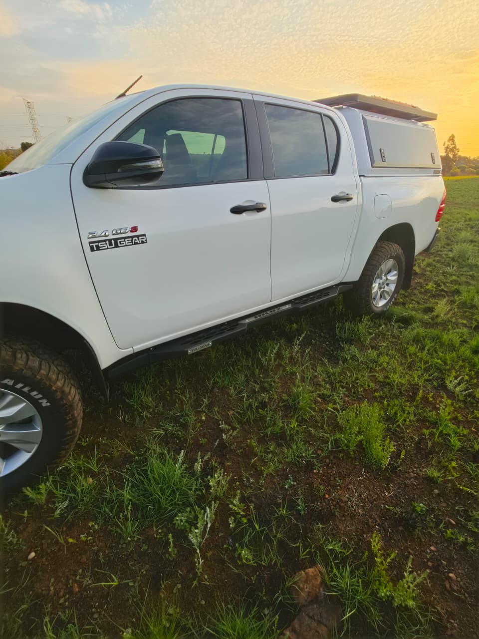 TSU Gear Toyota Hilux Revo 2015–2025 Rock Sliders - view 4