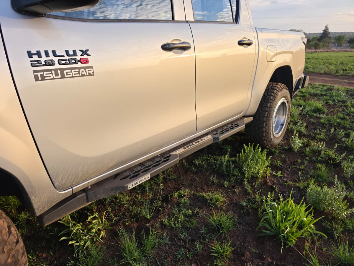 TSU Gear Toyota Hilux Travo 2026+ Rock Sliders - view 4