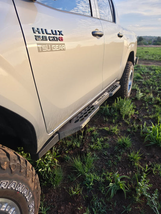 TSU Gear Toyota Hilux Travo 2026+ Rock Sliders - view 1