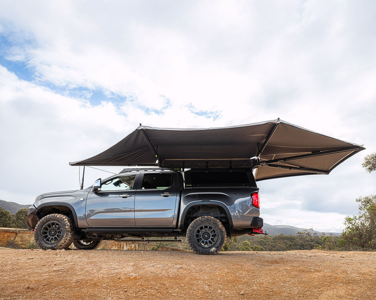 Deltawing 270° XL Awning – Left Side, Unsupported